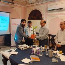 6736dec7a557bb9a2bf87f4a